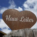 Haus Leiter 招待所 雷特温克尔