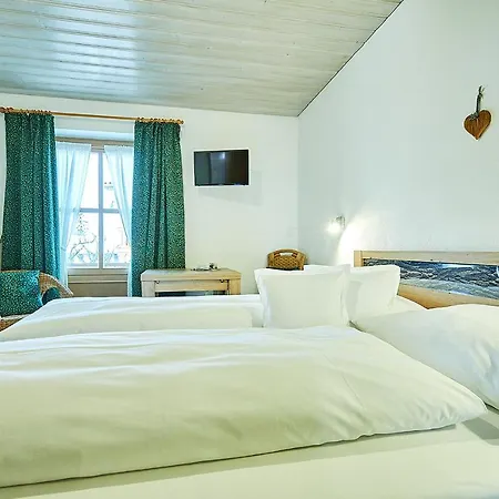 Guest house Haus Leiter Reit im Winkl