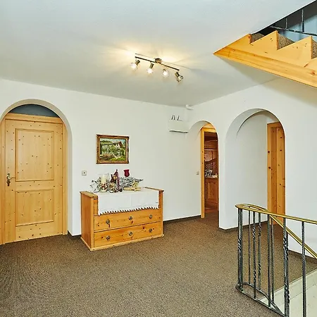 Haus Leiter Guest house