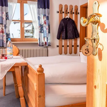 Haus Leiter Guest house Reit im Winkl